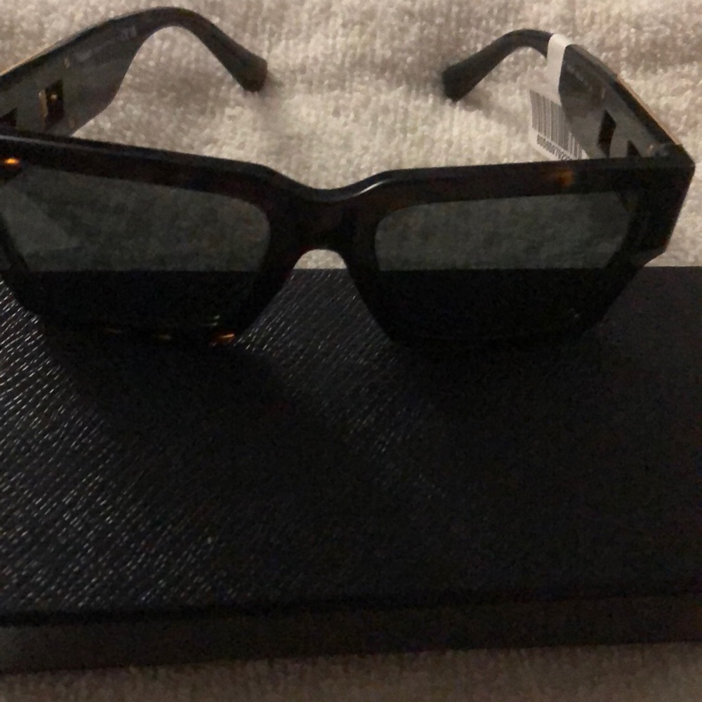 Tortoise Shell Square Sunglasses